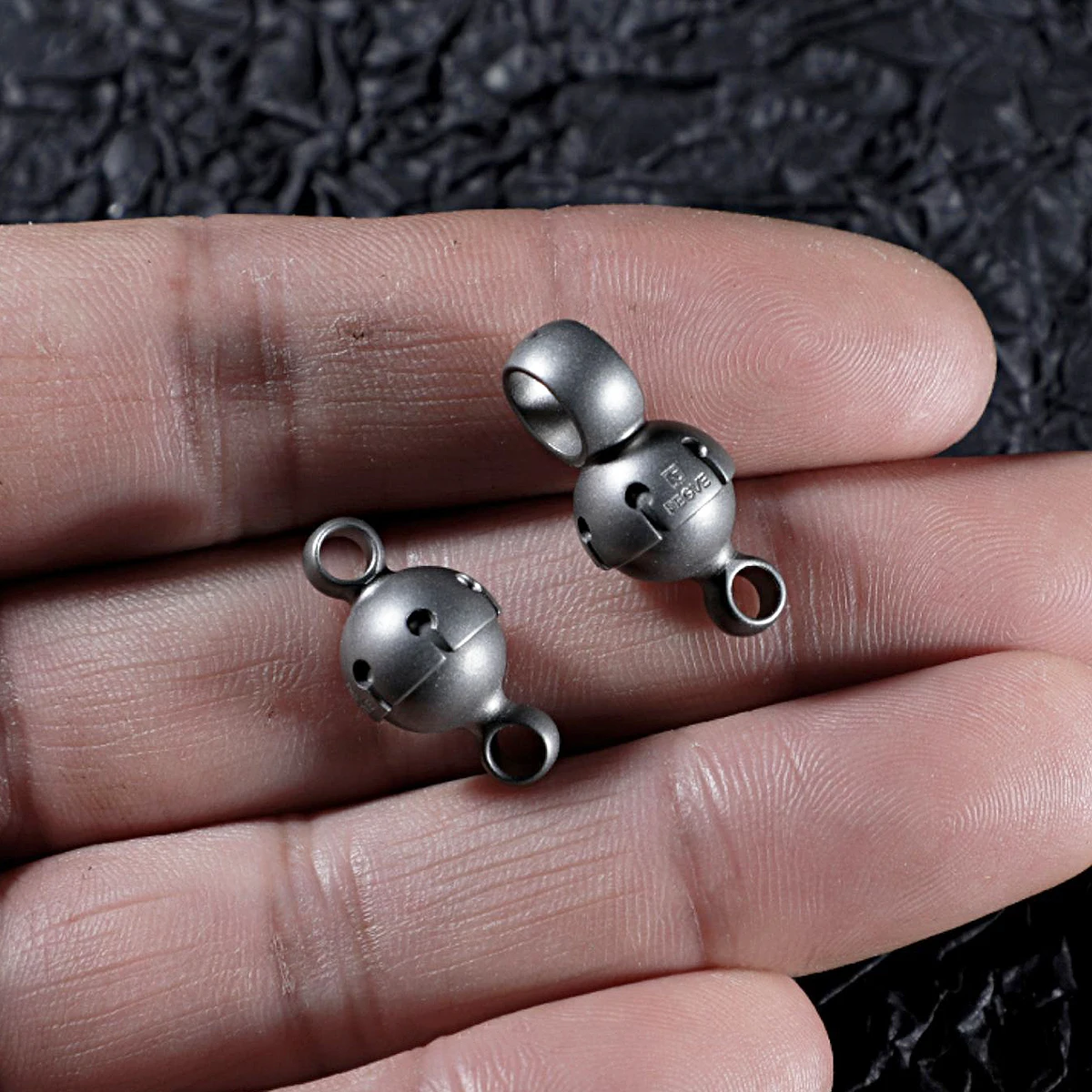 360° Titanium Key Chain Men Wo - огляд і ціна Mens Xmas Fashion